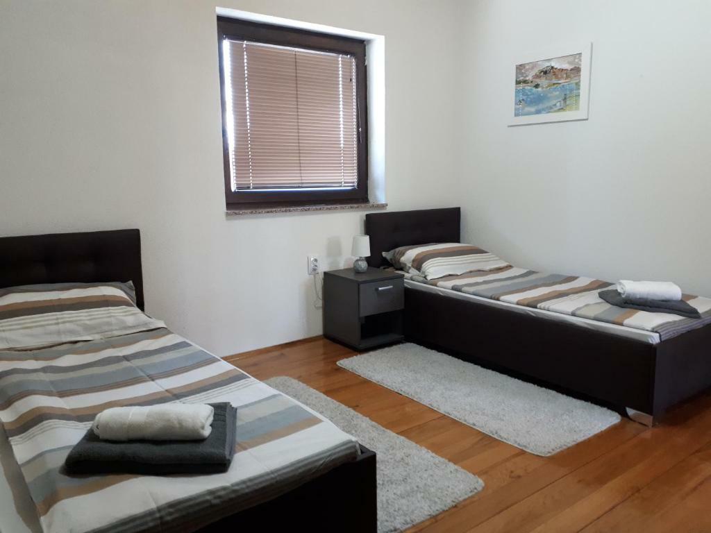 Apartment Jareb Slunj Eksteriør billede